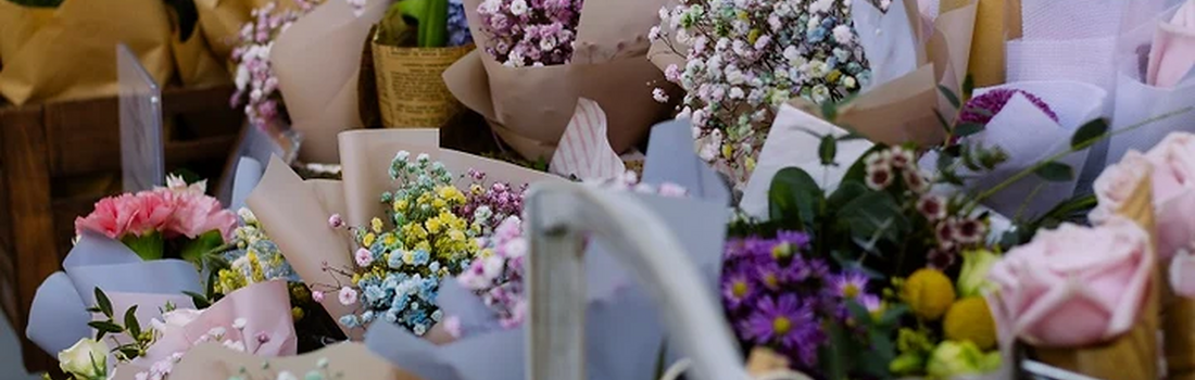 Spread Fragrance in Surat with Online Flowers Delivery