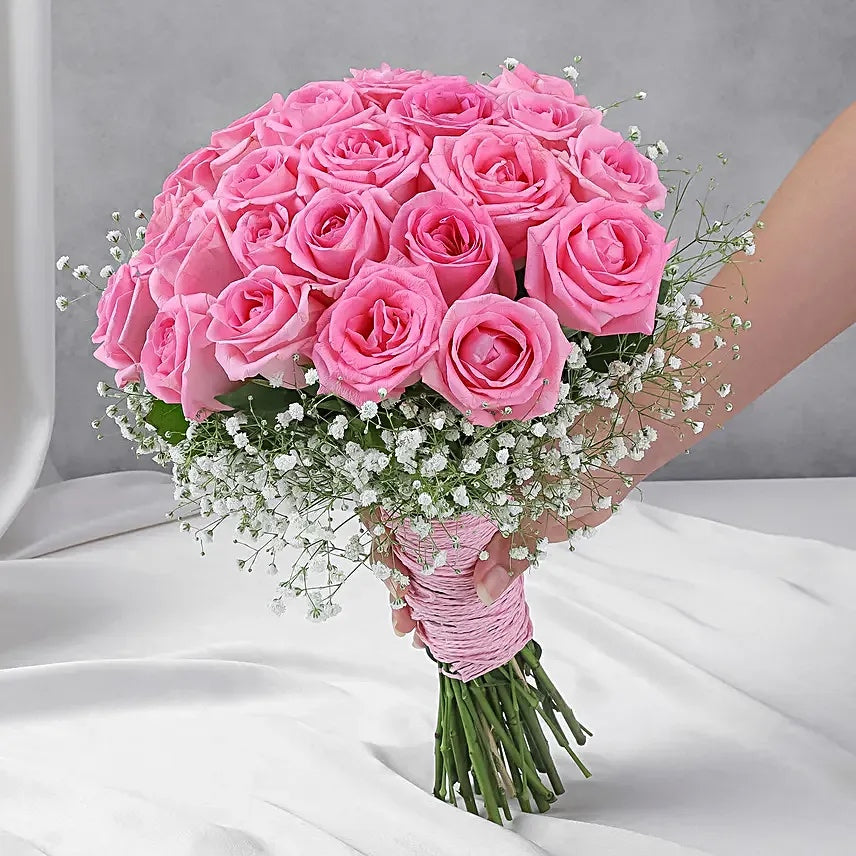 Blush pink roses bouquet with baby’s breath for birthday and anniversary gift