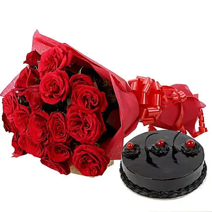 Red roses bouquet with chocolate cake